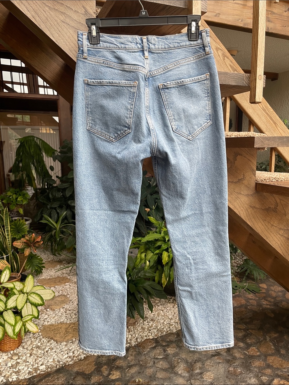 Agolde Riley High-Rise Cropped Distressed Jeans - Picture 3 of 3